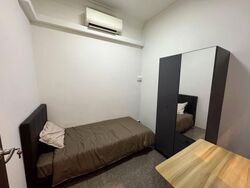Eastpoint Green (D18), Condominium #587228481